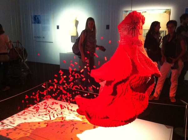 The-Art-of-the-Brick-9