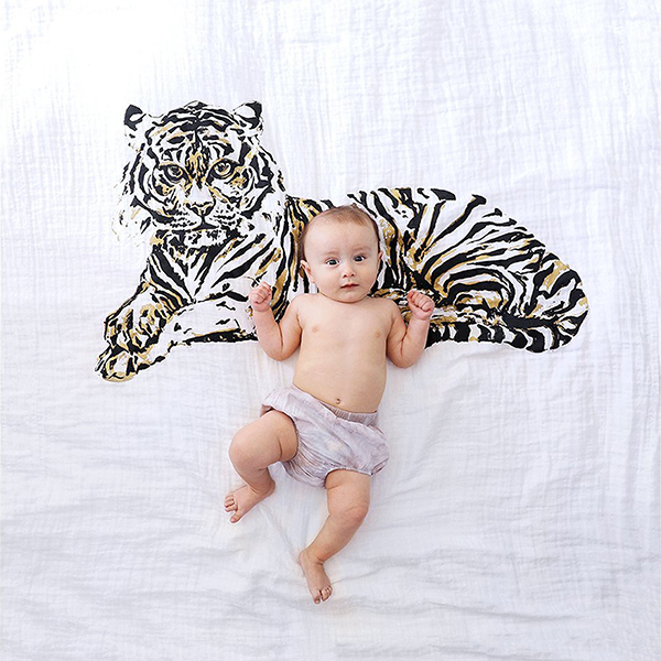 BABY JIVES Organic Cotton Gauze Tiger Swaddle 